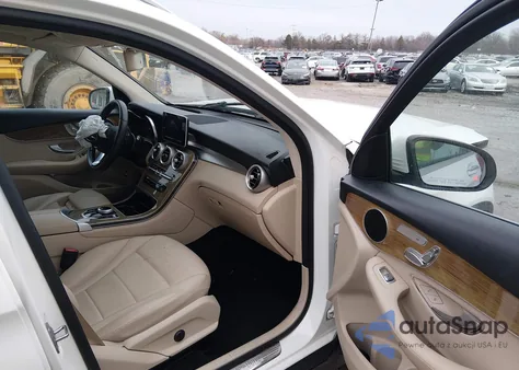 2019 Mercedes-Benz Glc 300 from USA, damaged, VIN WDC0G4JB6KF572784